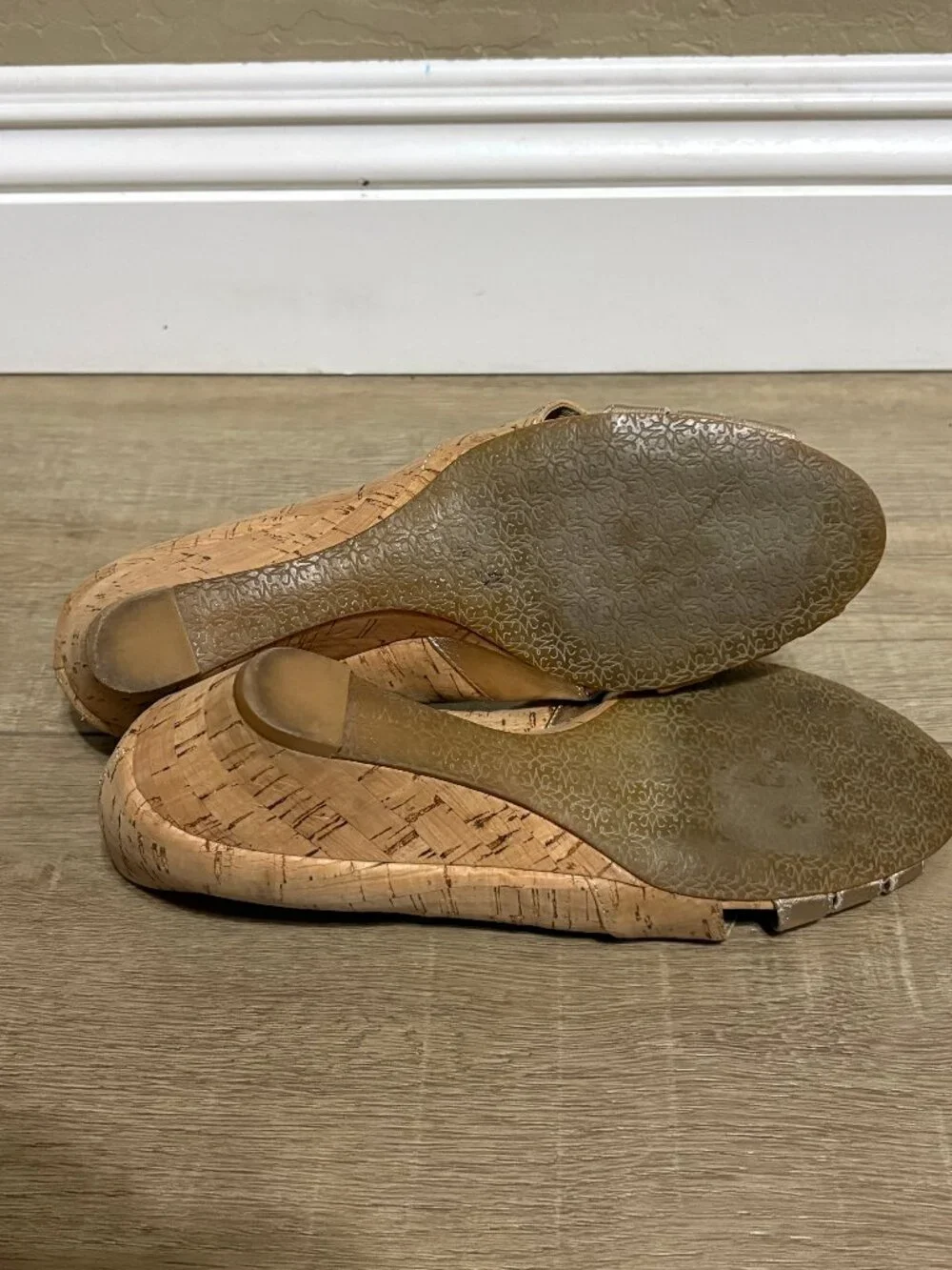 Johnston & Murphy Wedge Sandals Size 6.5 Cork